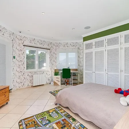 Svim, Walking Distance To The Beach! Marbella