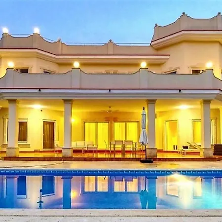 Svim, Walking Distance To The Beach!