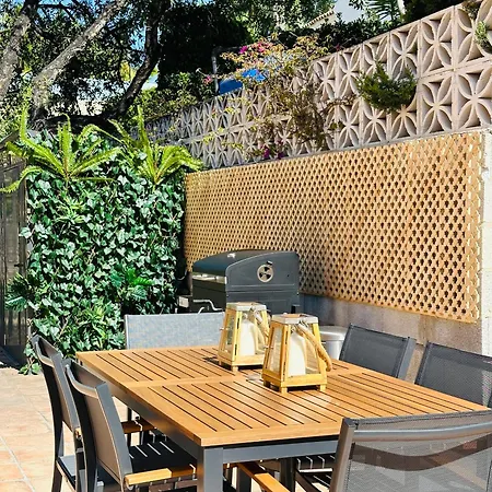 Svim, Walking Distance To The Beach! Marbella